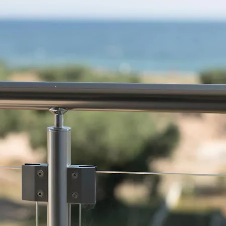 The House Of The Roses Seaview Superior Maisonette 3 *